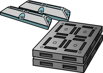 車止めや荷物をのせるパレットなどのプラスチック製品、製鉄所で鉄を作るときに使う材料など